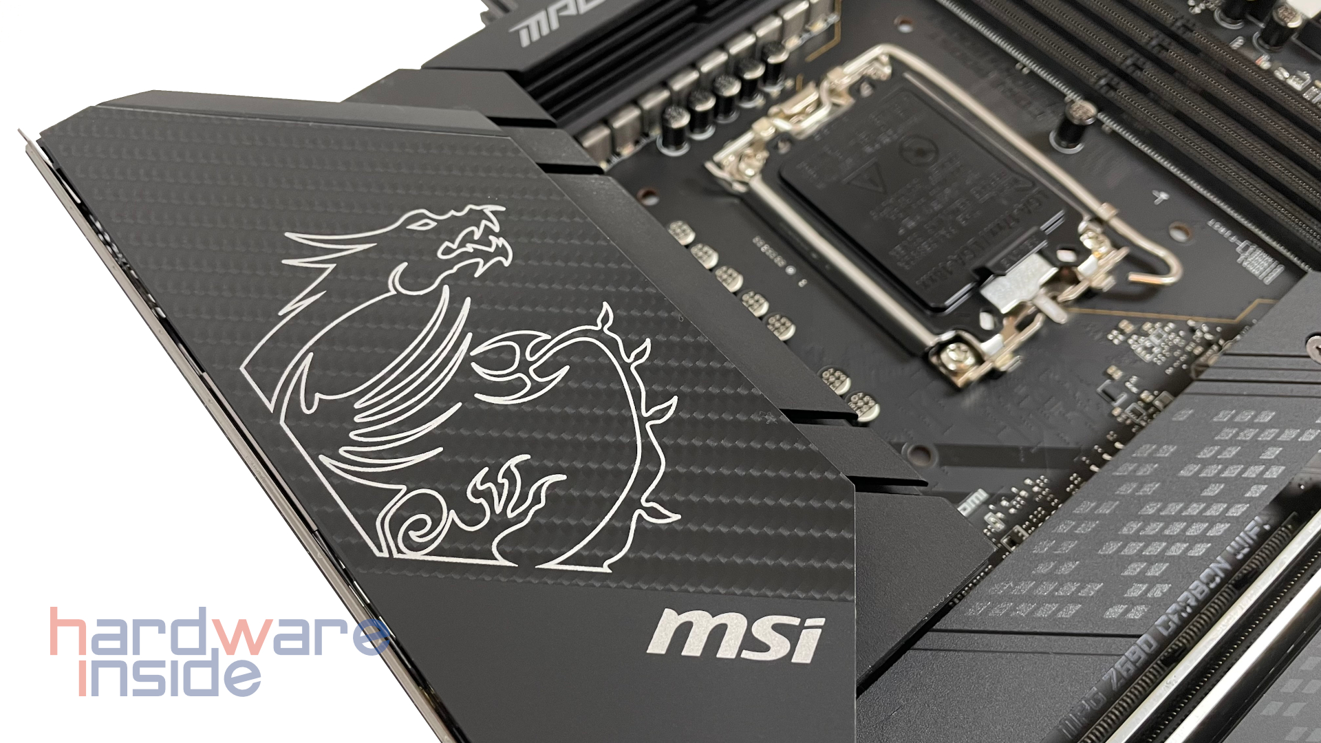 MSI MPG Z690 CARBON WIFI_22
