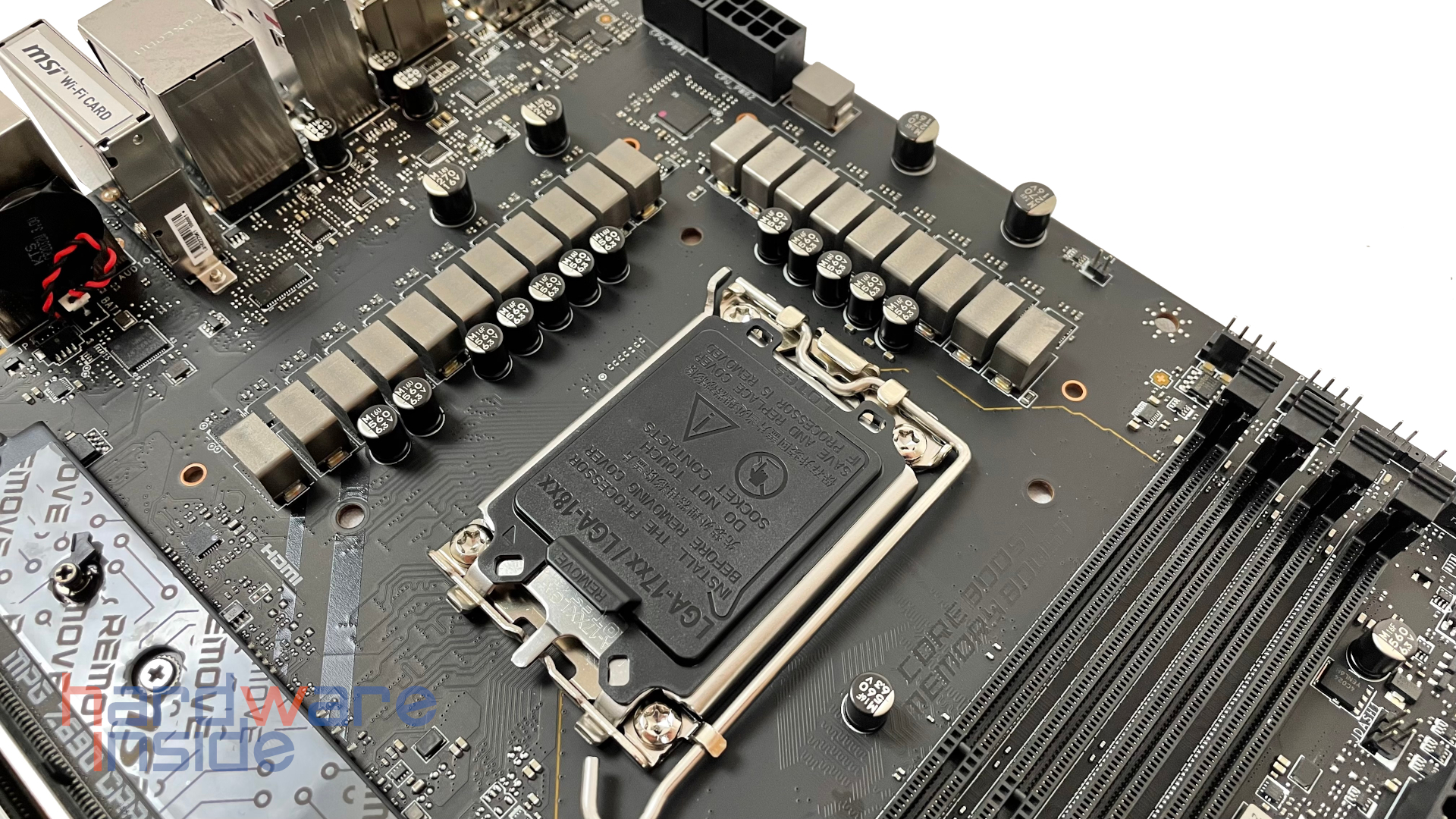 MSI MPG Z690 CARBON WIFI_30