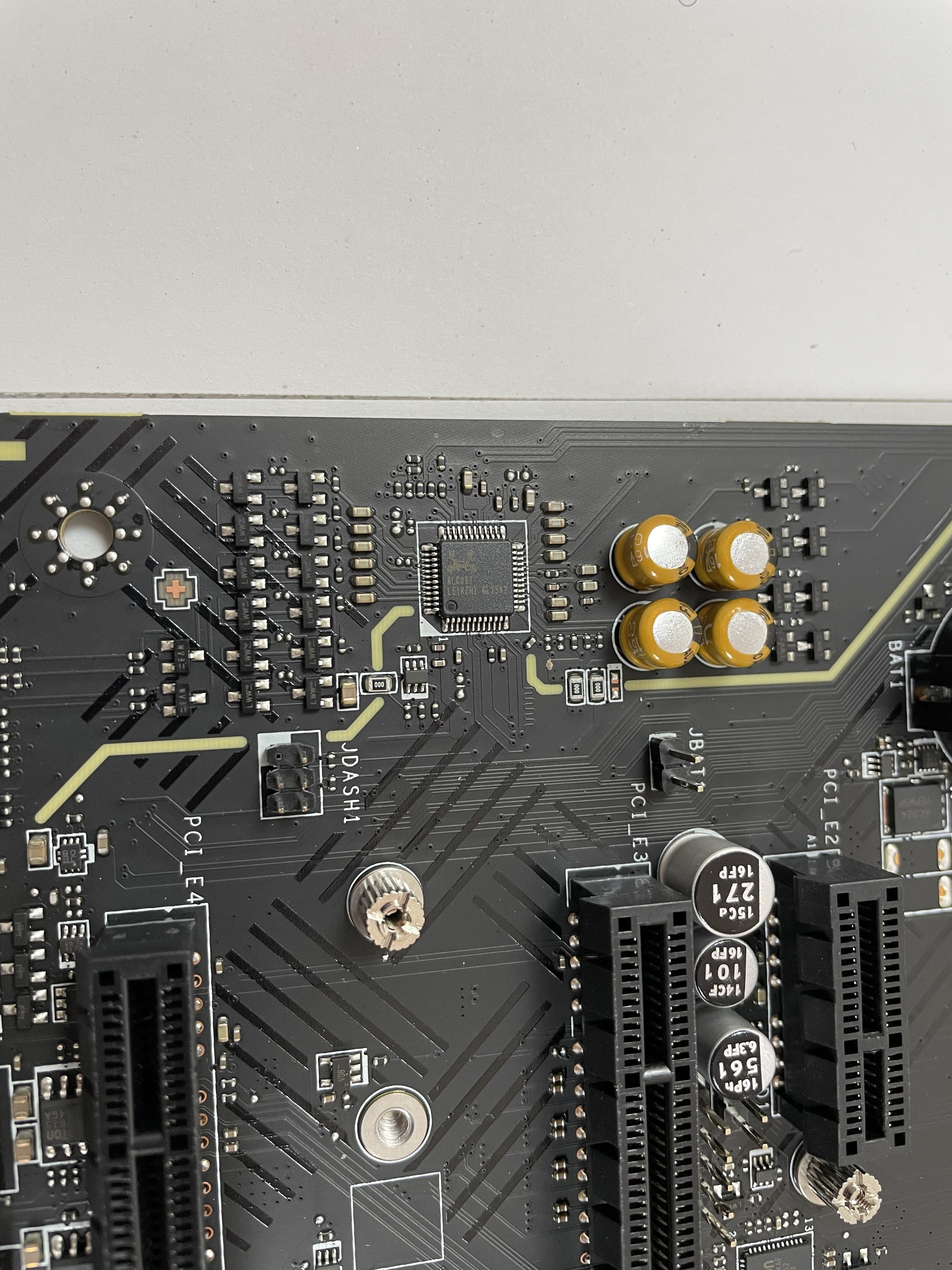 MSI PRO 690-A DDR4_12