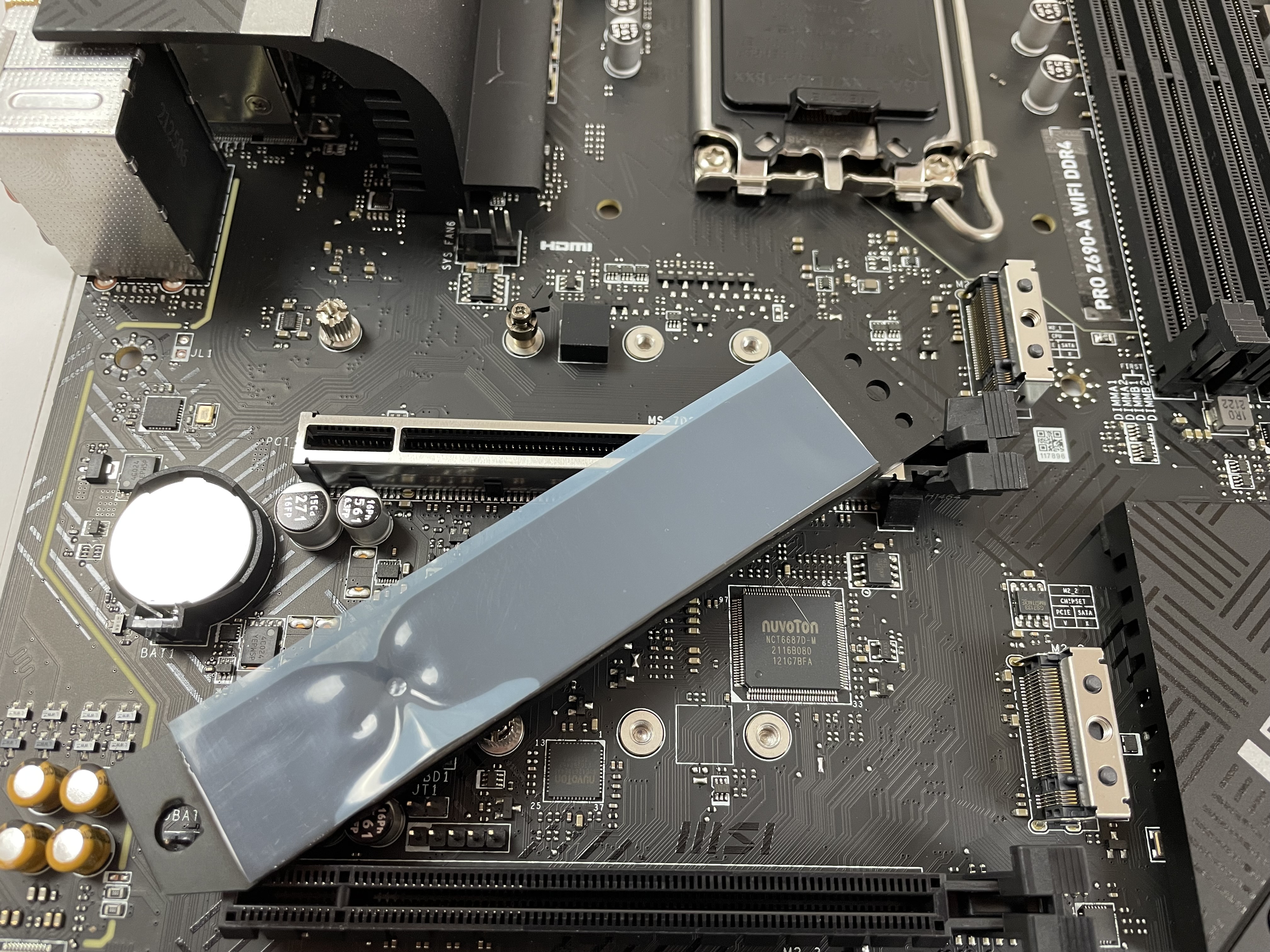 MSI PRO 690-A DDR4_13