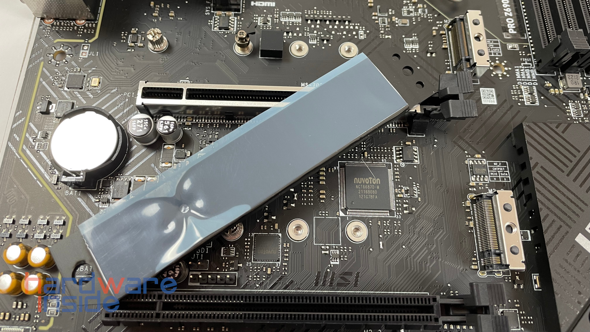 MSI PRO 690-A DDR4_38