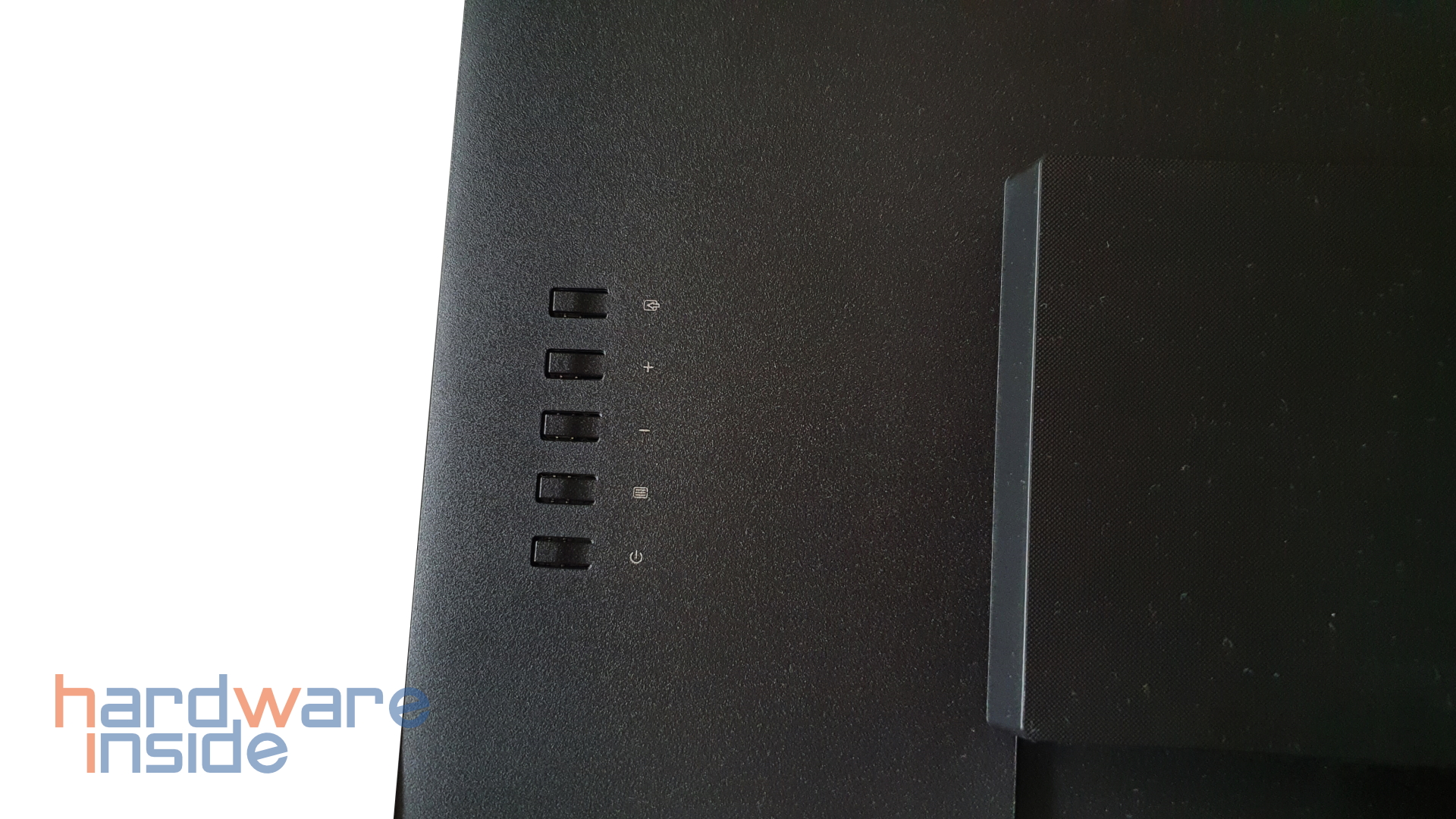 MSI PRO MP271P -16.jpg