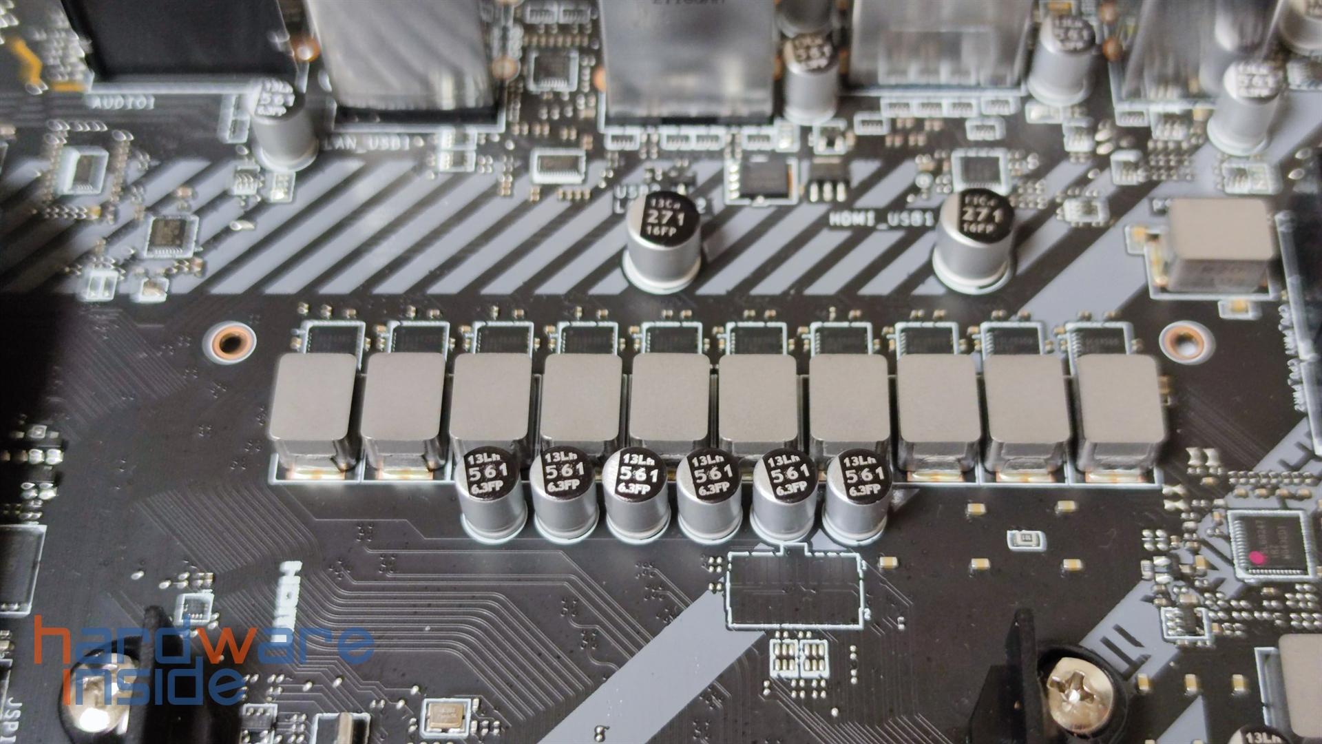 msi-x570s-torpedo-max-spannungswandler (2).jpg