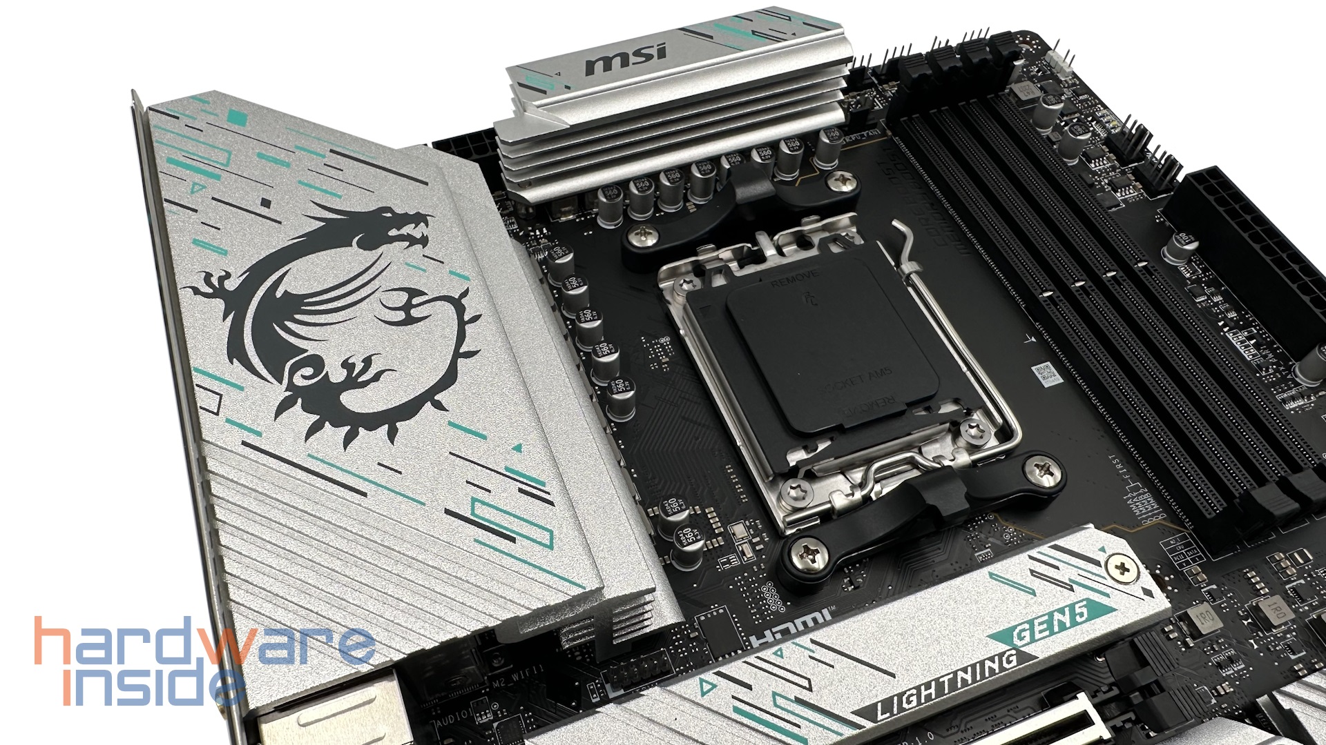 MSI X670E Gaming Plus Wifi - 14.jpg