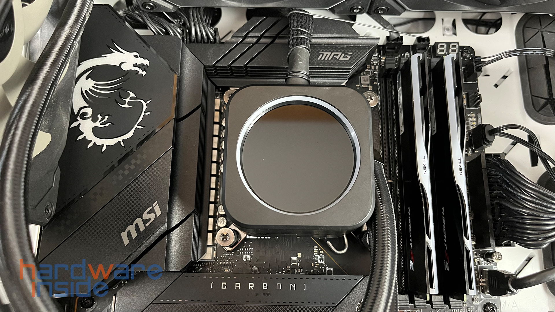 MSI Z790 Carbon WIFI_32