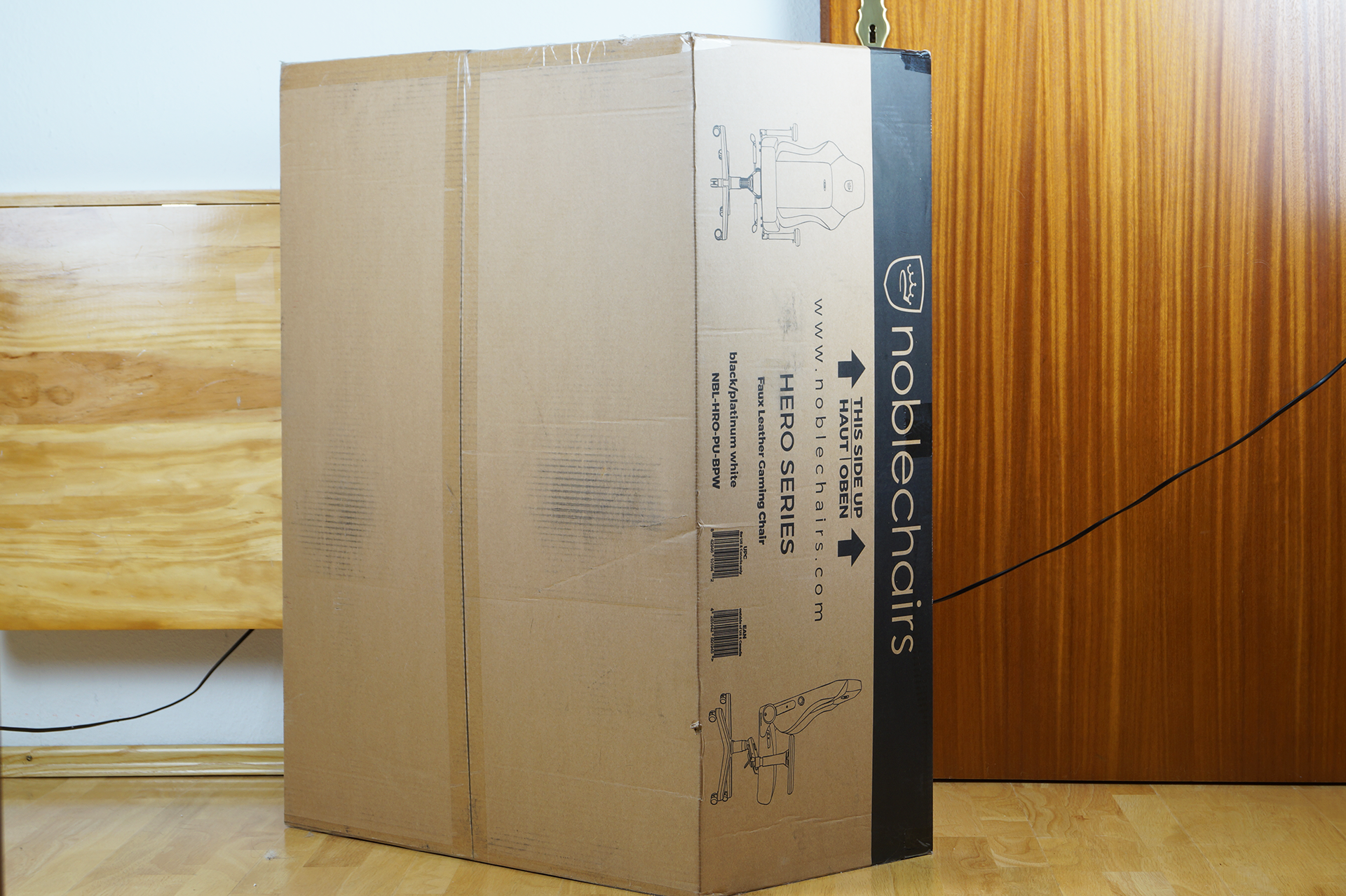 Noblechairs HERO (3)