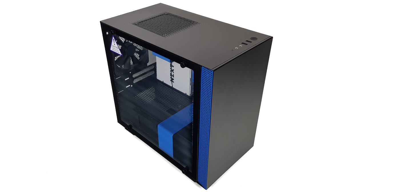 NZXT H200i - Top