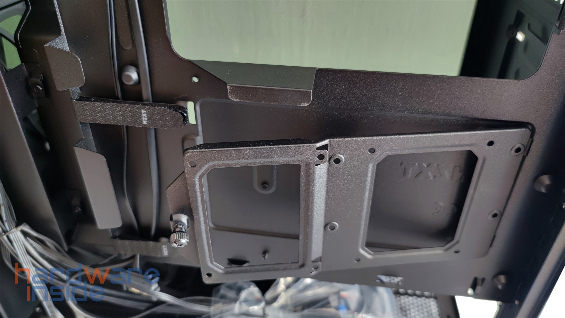 NZXT H5 Flow - 8.jpg