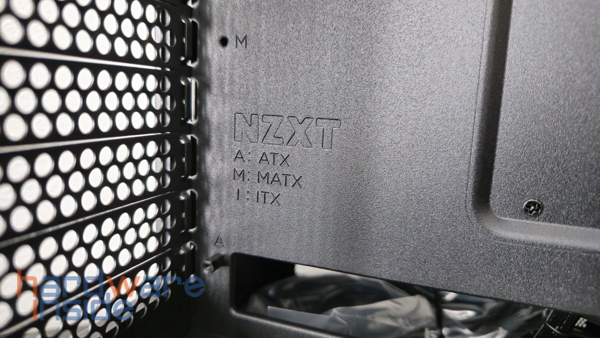 nzxt-h9-flow-rgbplus-024.jpg