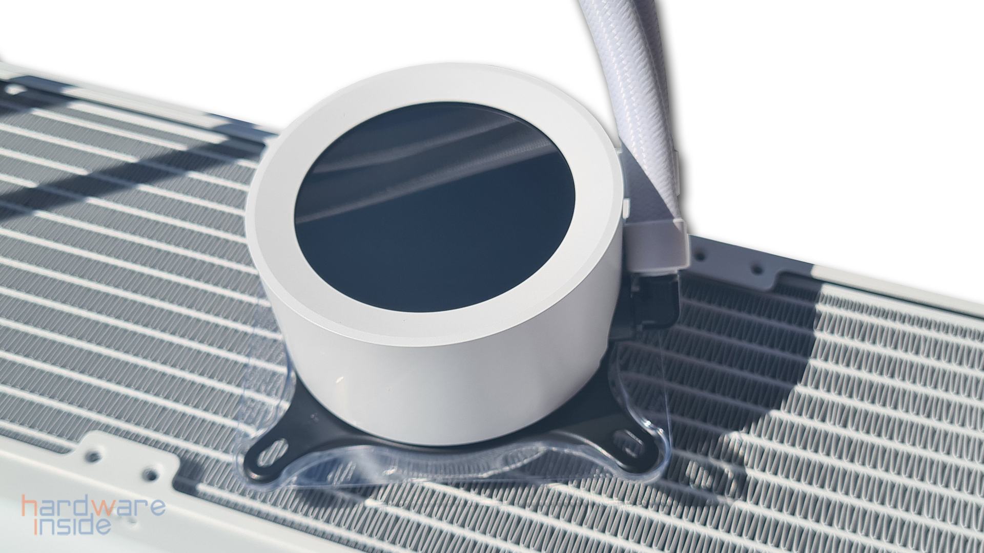 nzxt kraken z73 rgb_8.jpg