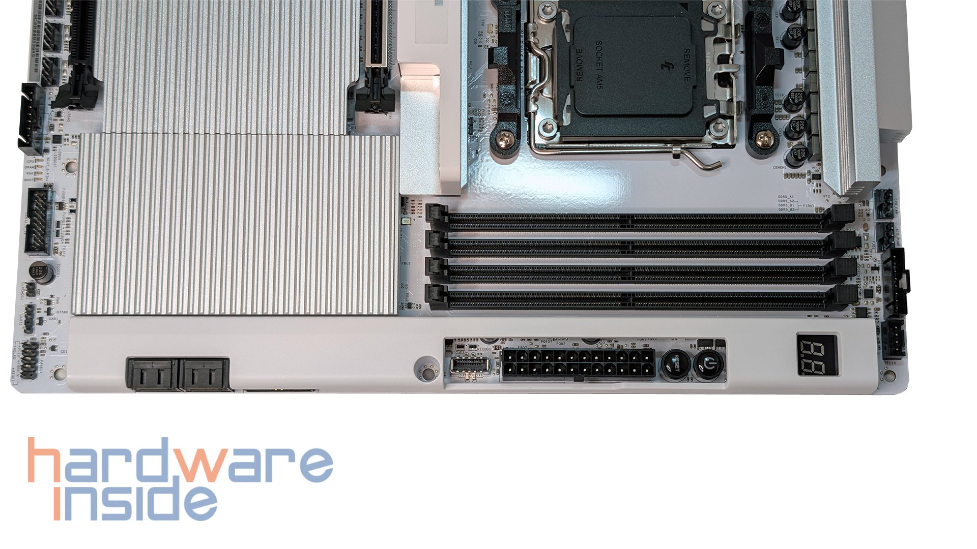 nzxt-n9-x870e-am5-anschluesse-10.jpg