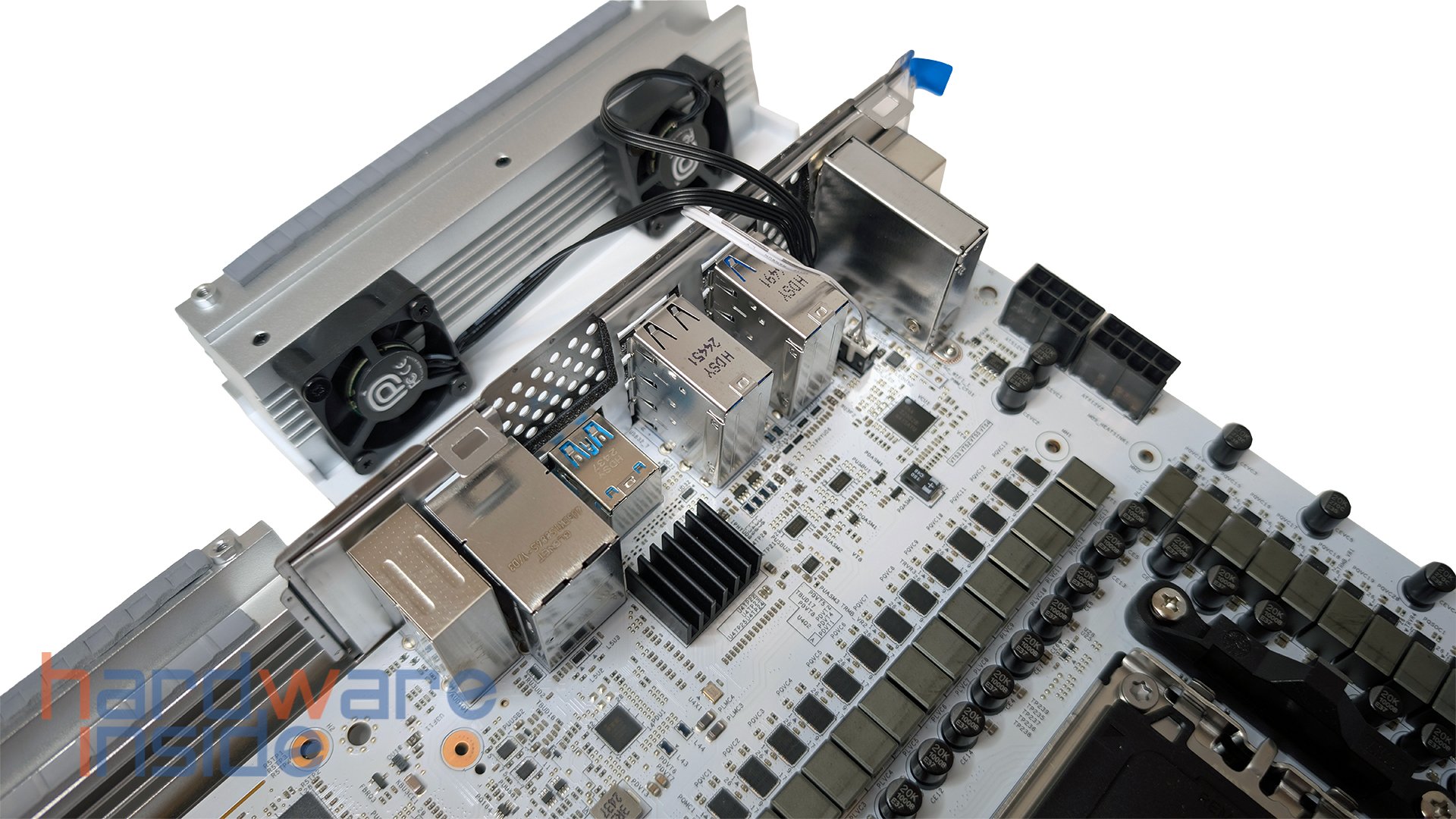 nzxt-n9-x870e-am5-luefter-1.jpg