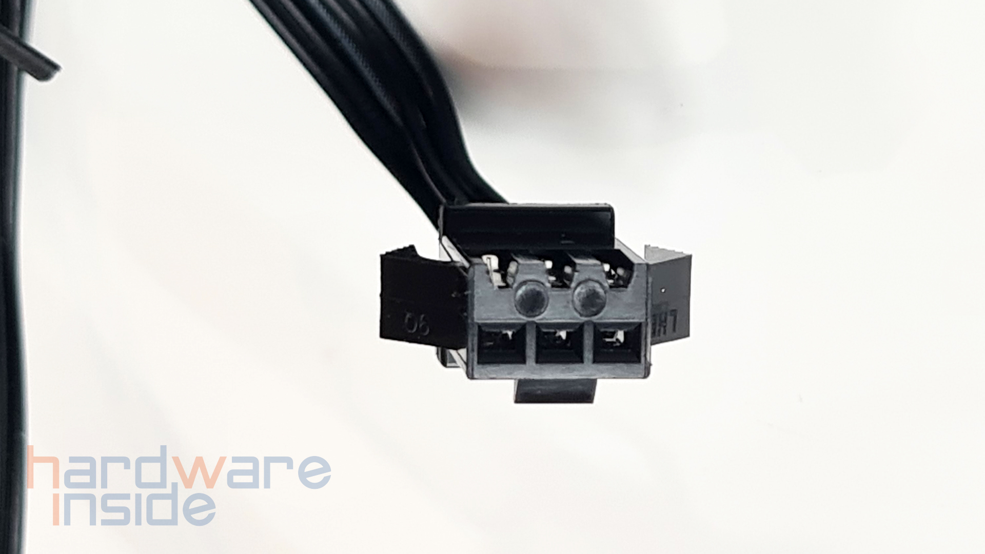 phanteks clacier one 360d30_22.jpg