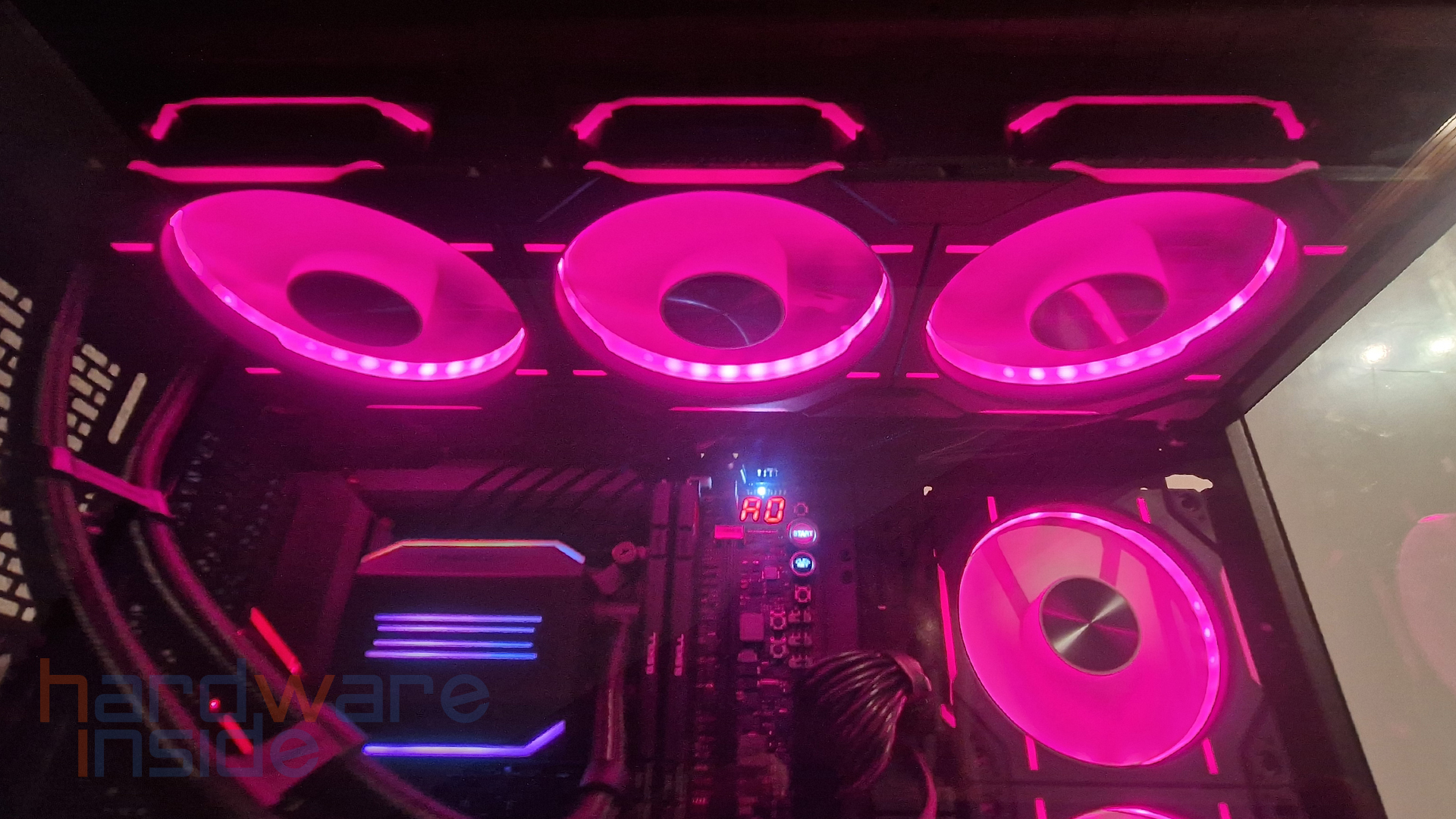 phanteks clacier one 360d30_31.jpg