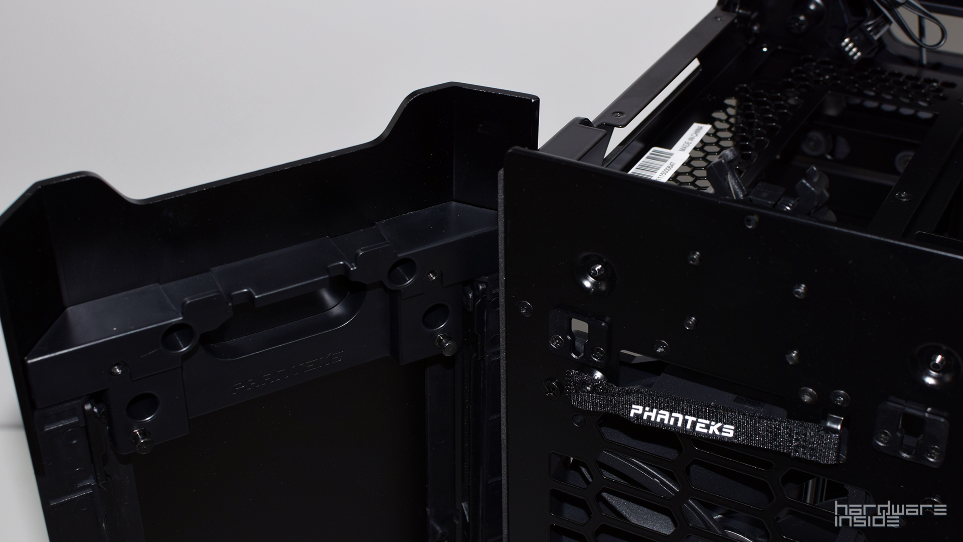 Phanteks Shift 16