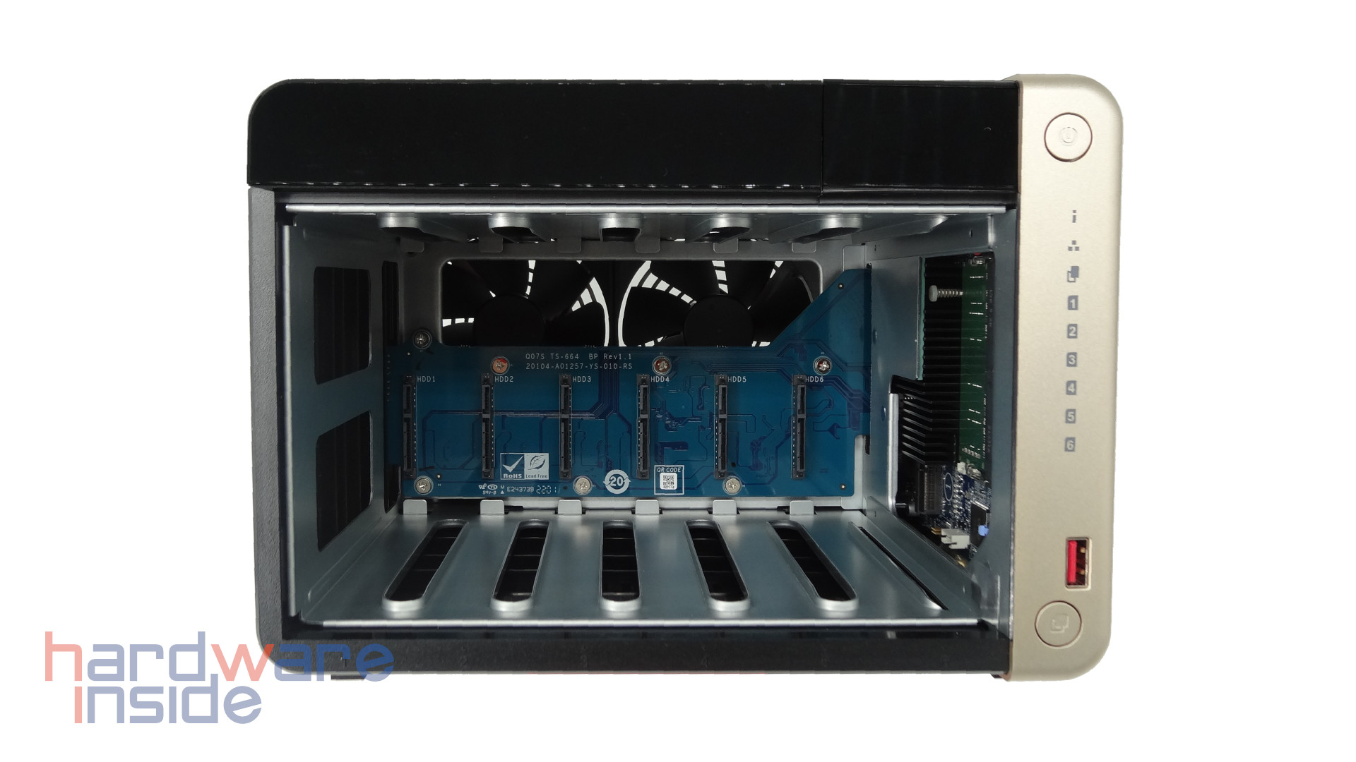 QNAP TS-664 Innenansicht