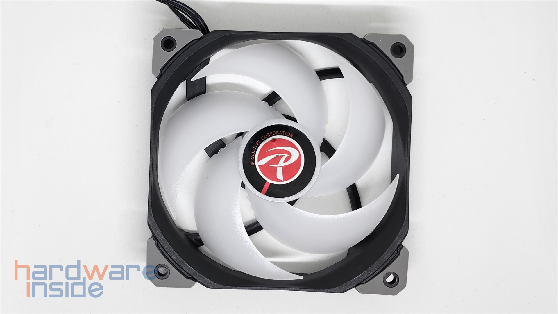 raijintek-ageras12-black-argb-2-details (4).jpg