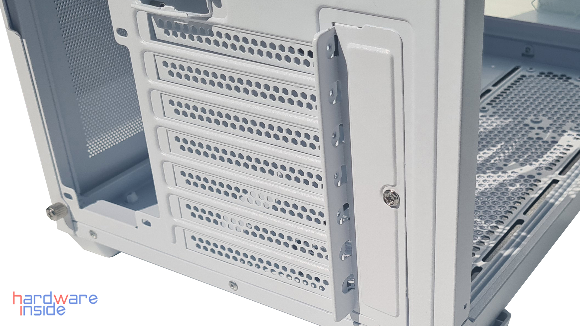 raijintek paean c7_17.jpg