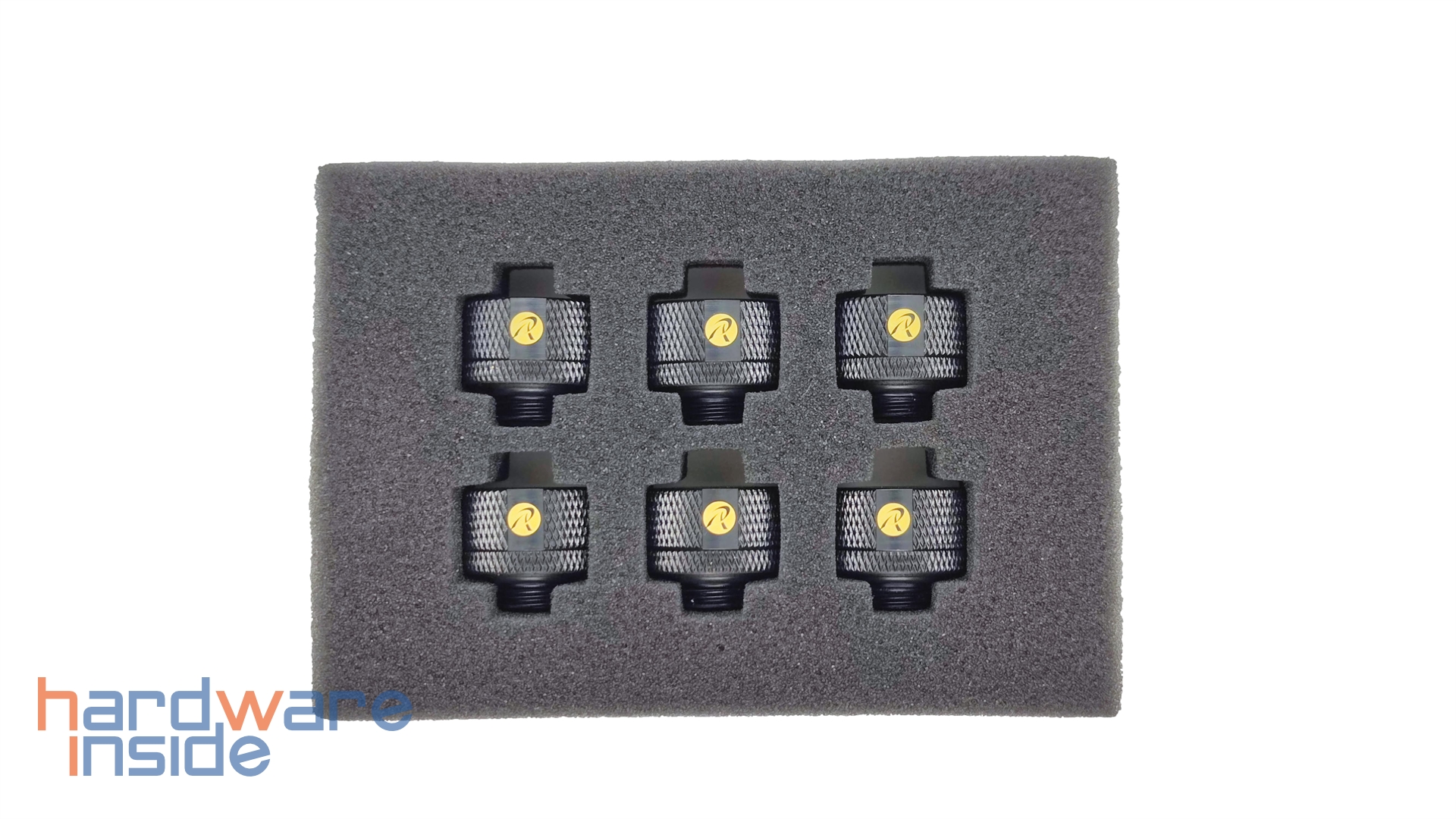 raijintek-scylla-pro-ca360-anschluesse (1).jpg