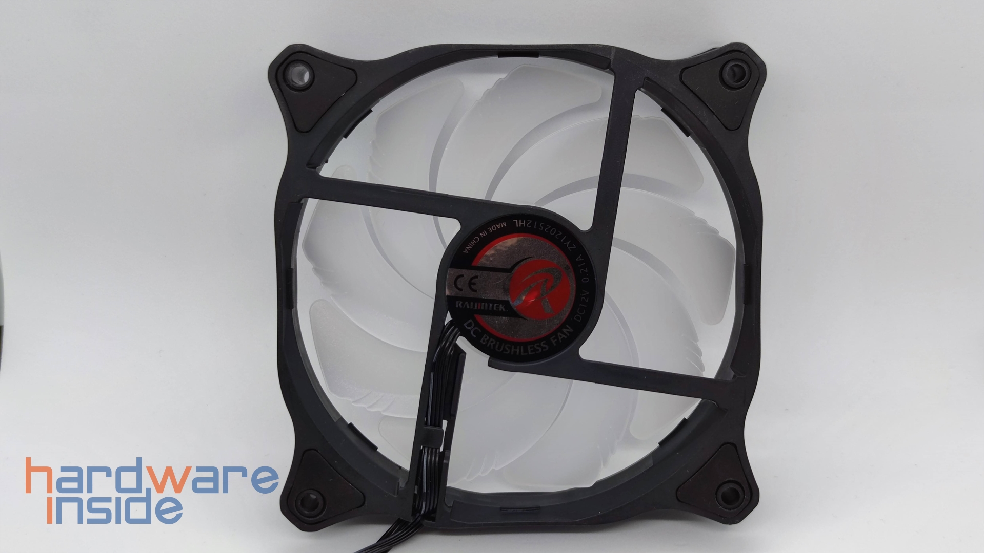 raijintek-scylla-pro-ca360-eos-12-rbw-add (1).jpg