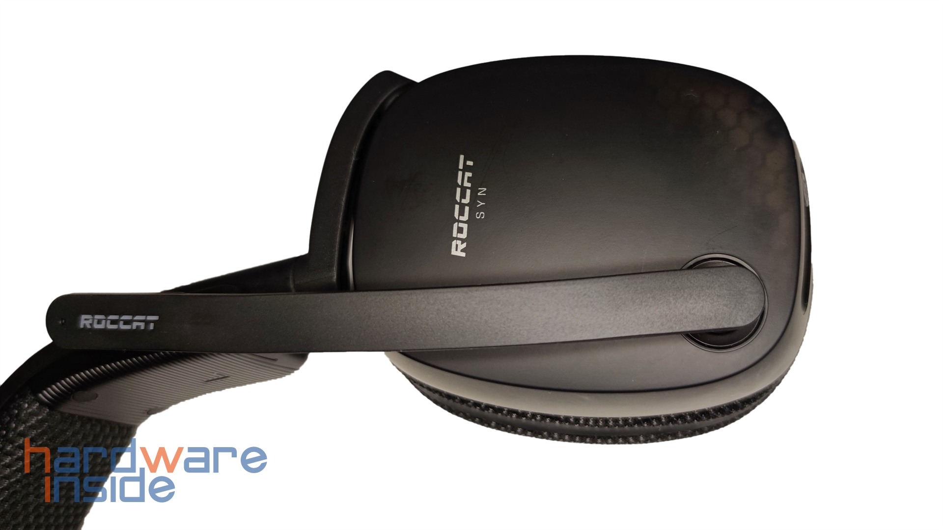 roccat-syn-pro-air-details (12).jpg