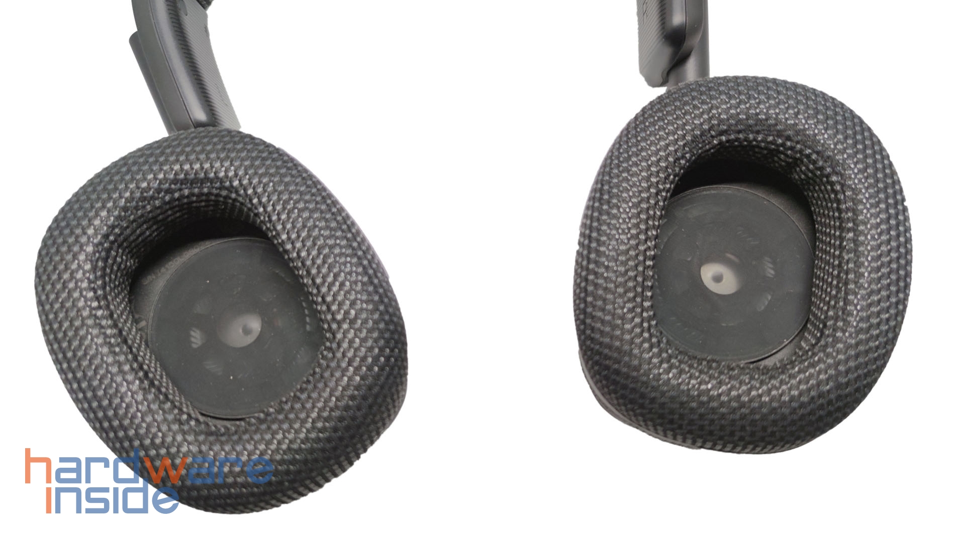roccat-syn-pro-air-details (2).jpg
