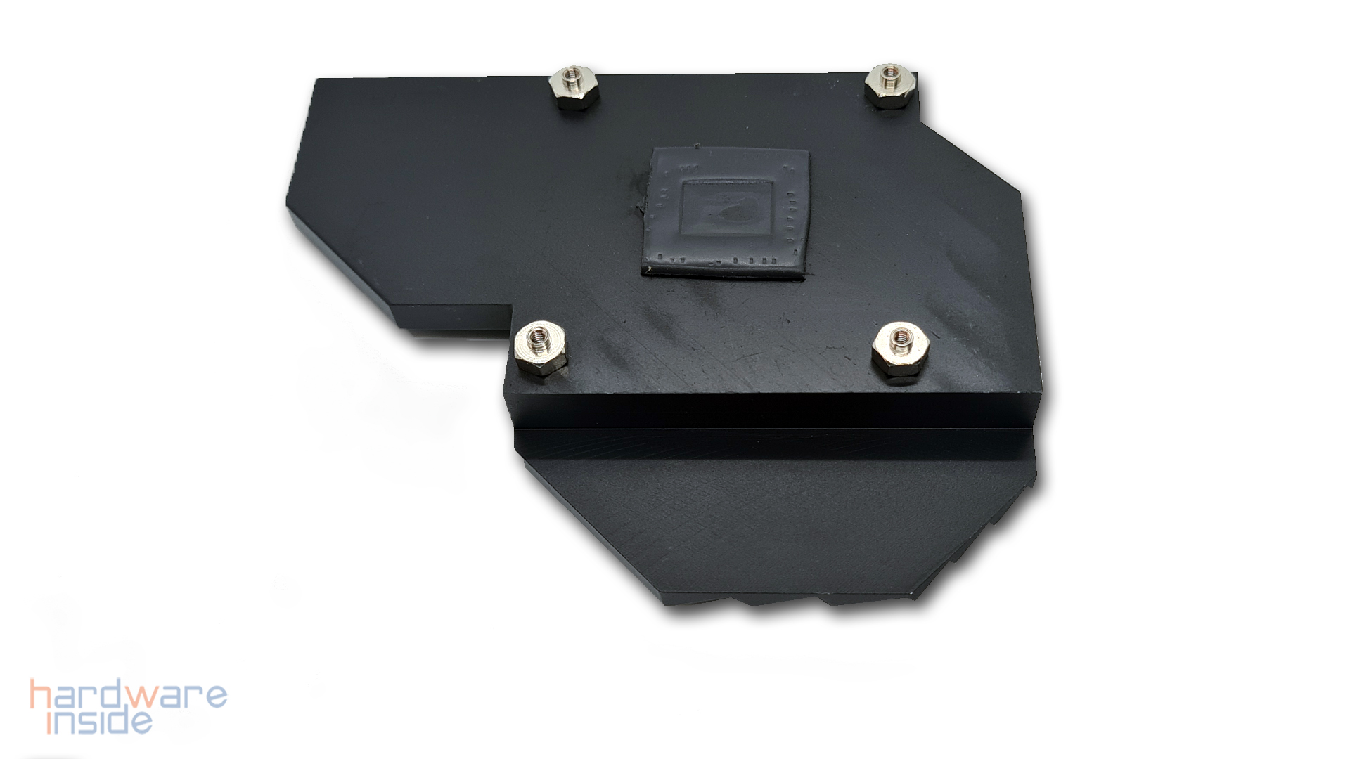 rog maximus z690 apex_17.jpg