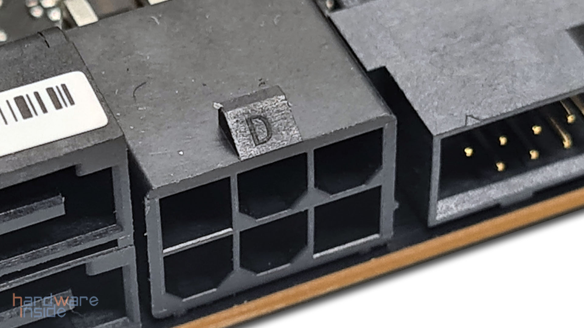 rog maximus z690 apex_20a.jpg