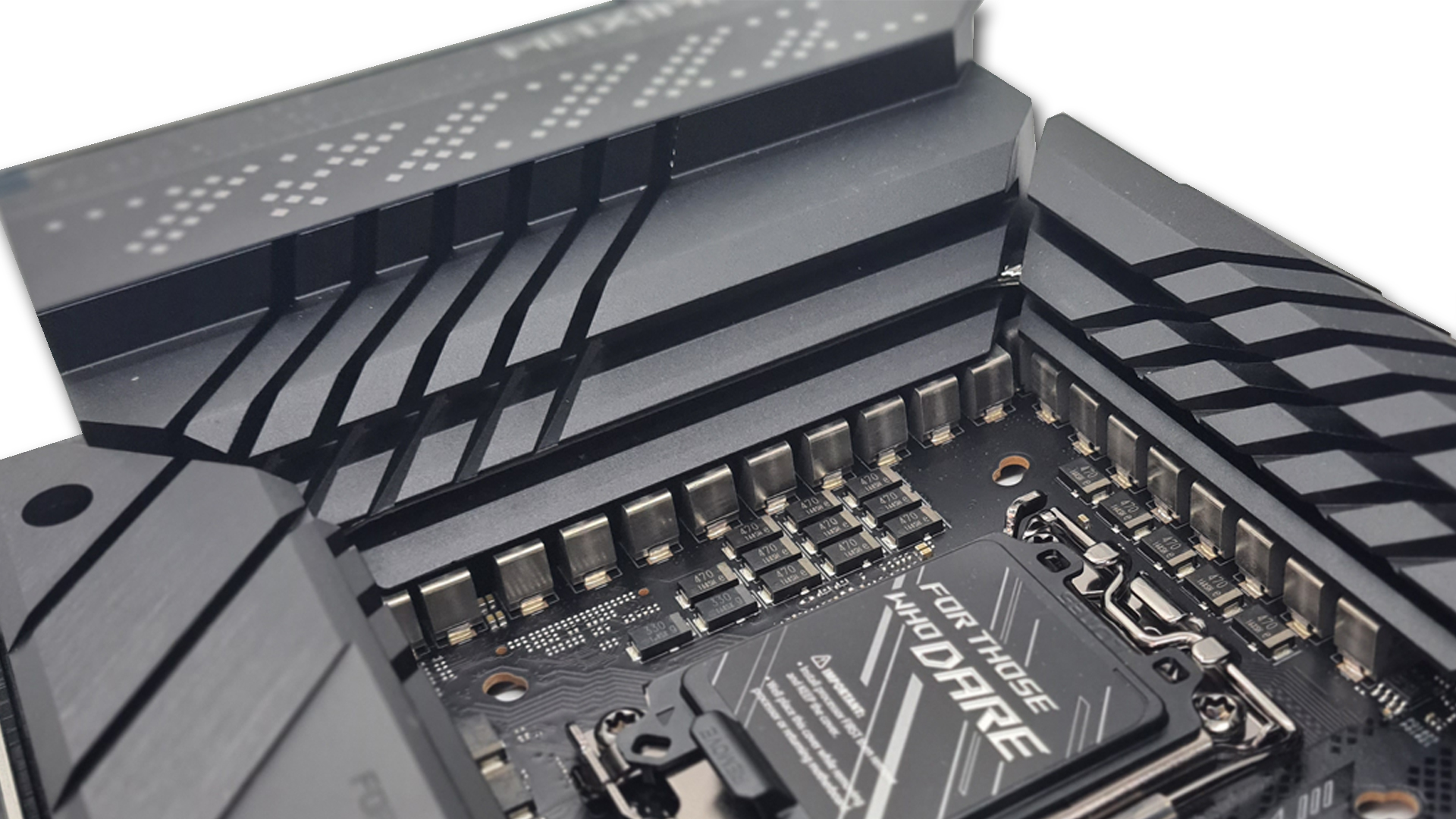 rog maximus z690 apex_9.jpg