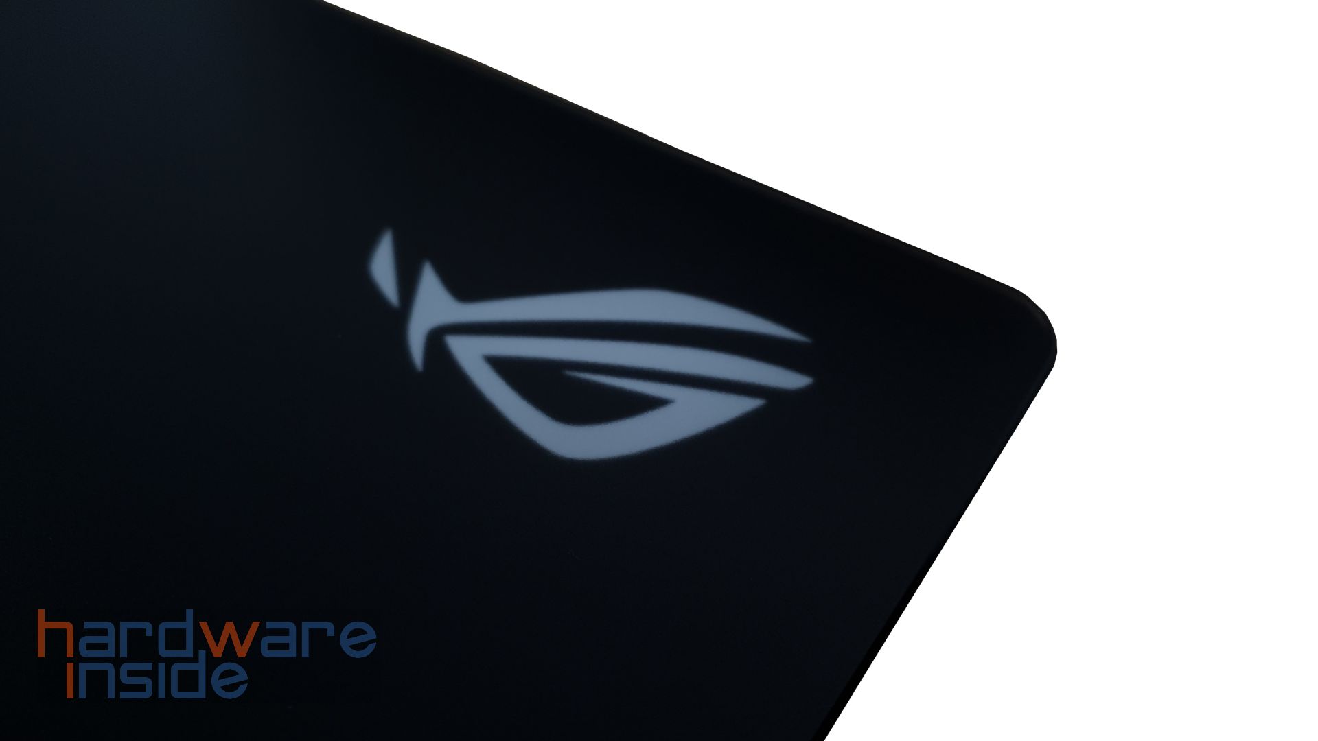 rog-moonstone-ace-l-rog-logo-2.jpg