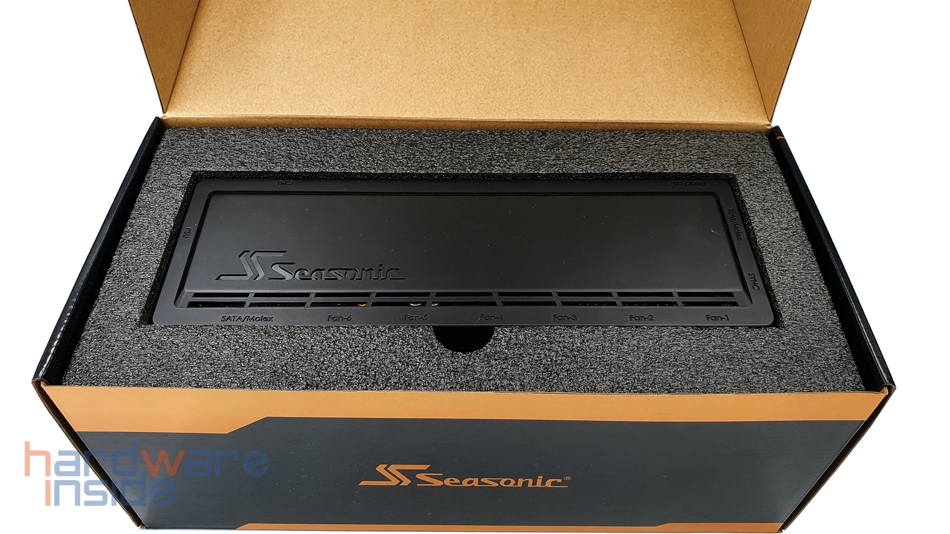 Seasonic SYNCRO Q704 - 25.jpg