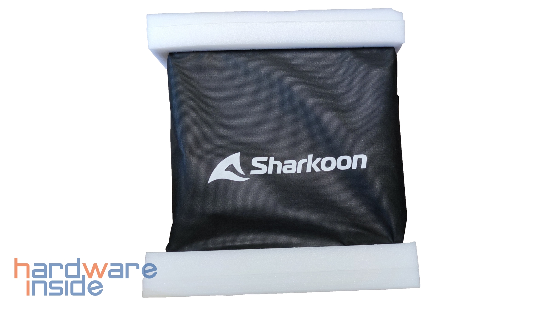 sharkoon-rev300-inhalt (2).jpg