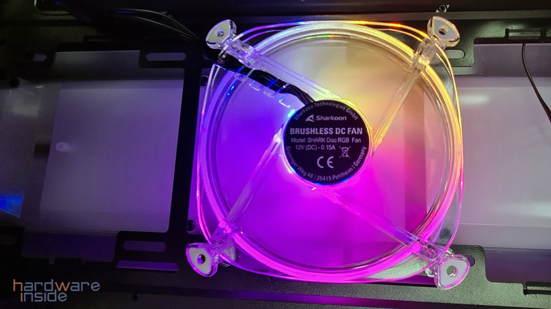 sharkoon rgb shark disc_11.jpg