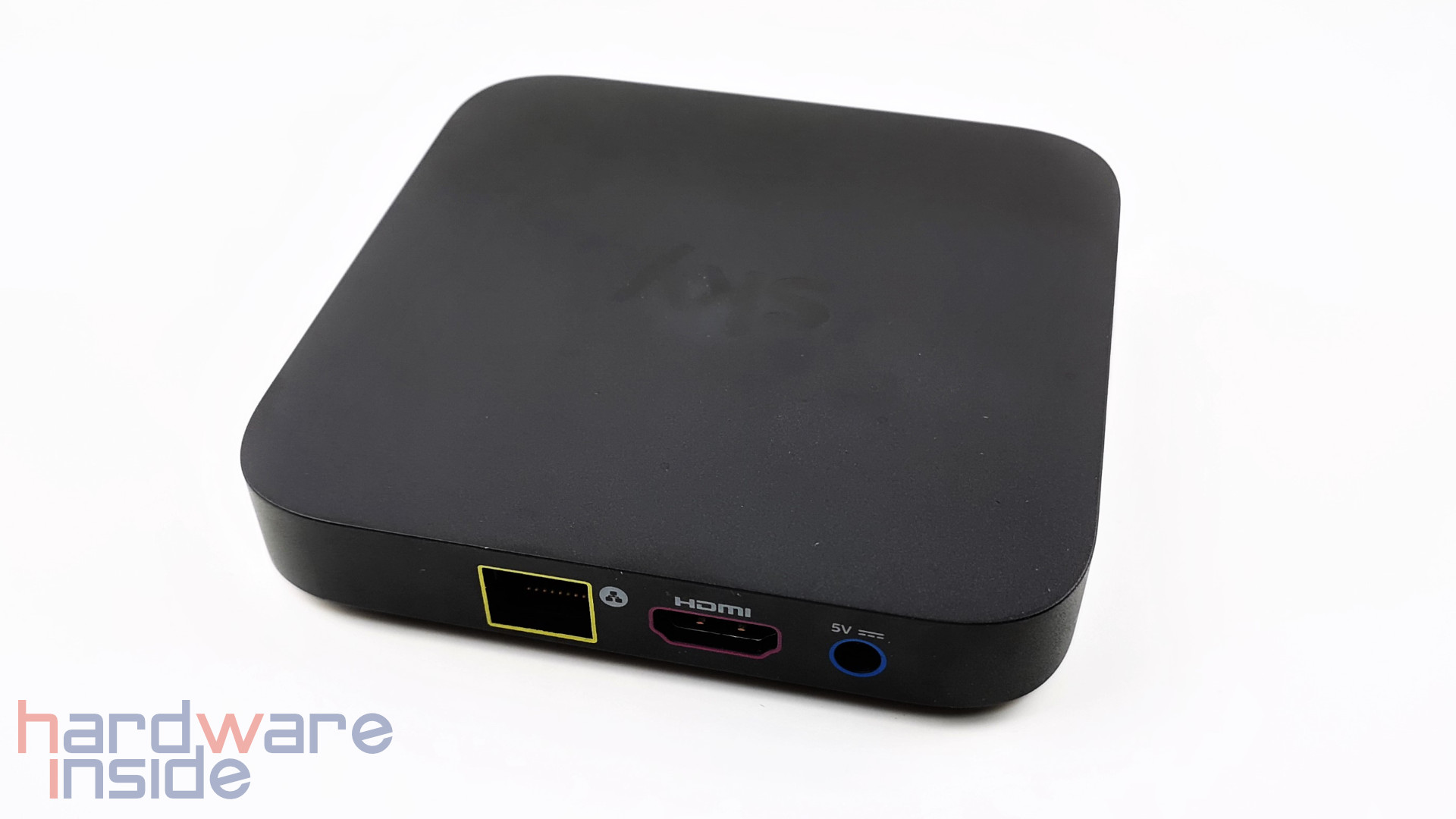 Sky Q IPTV Box_5.jpg