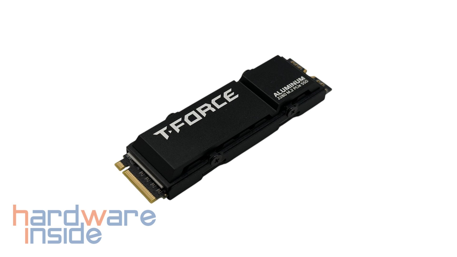 TEAMGROUP T-FORCE PRO G70 - 12.jpg