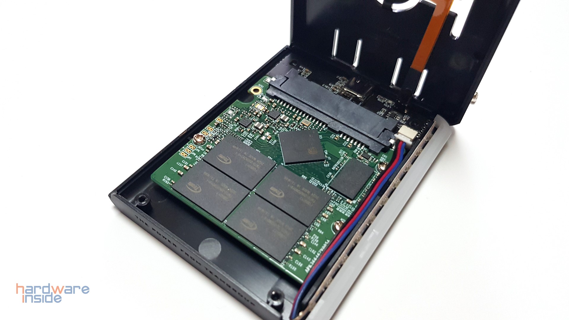 Teamgroup T-Force Treasure Touch RGB SSD - 12.jpg