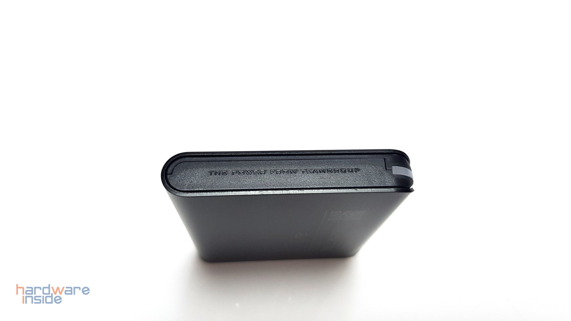 Teamgroup T-Force Treasure Touch RGB SSD - 8.jpg