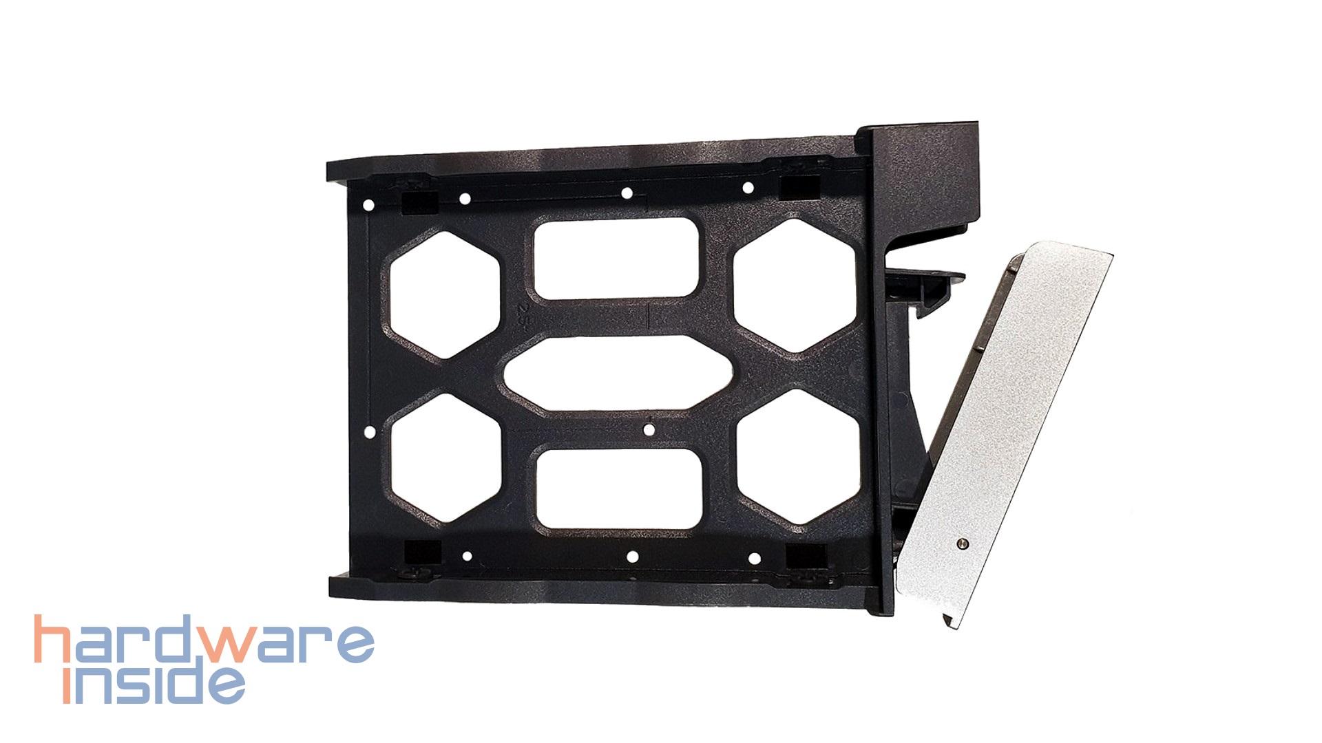 TerraMaster D2-300 - 8.jpg