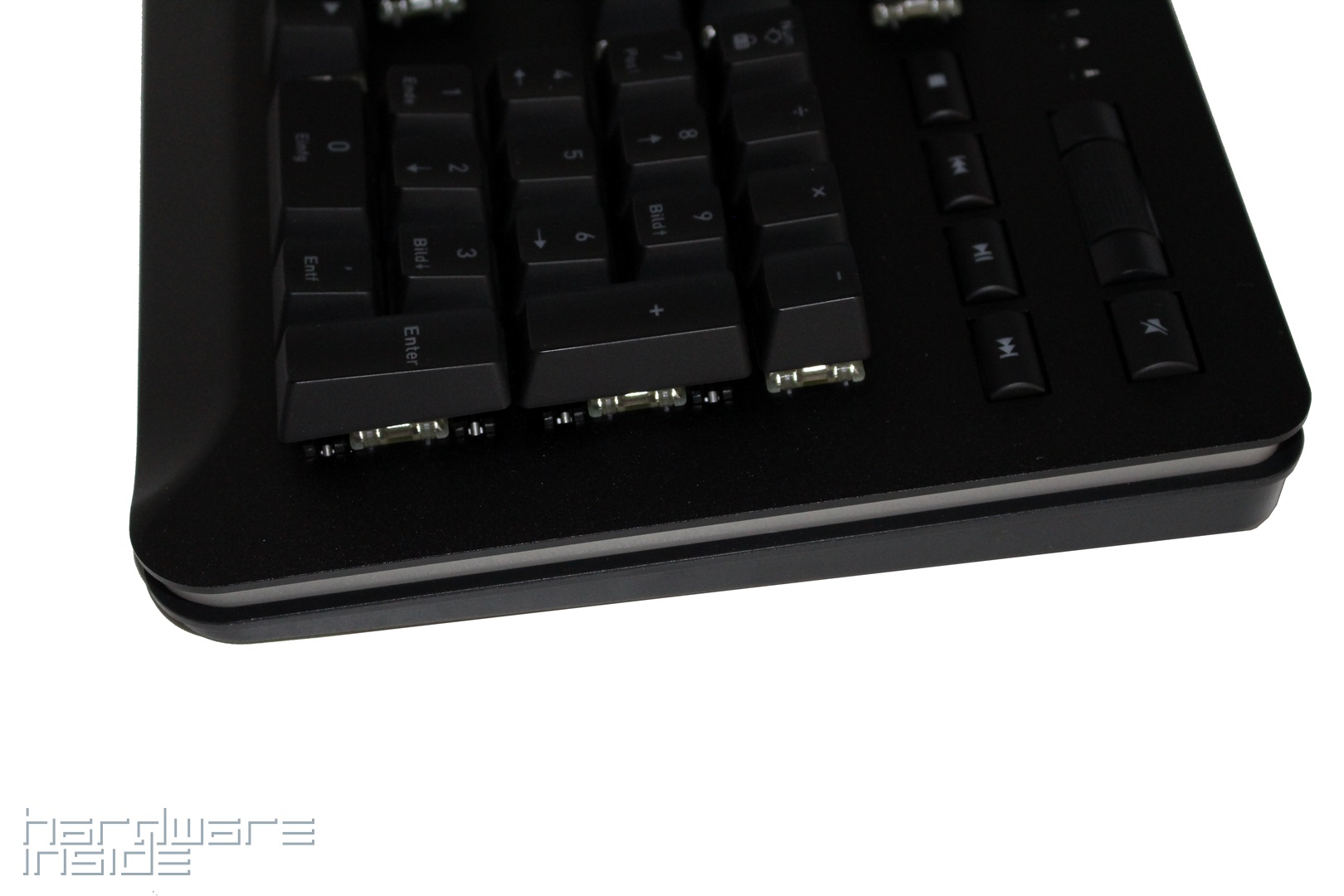 Thermaltake Level 20 RGB Gaming Keyboard - 1.JPG