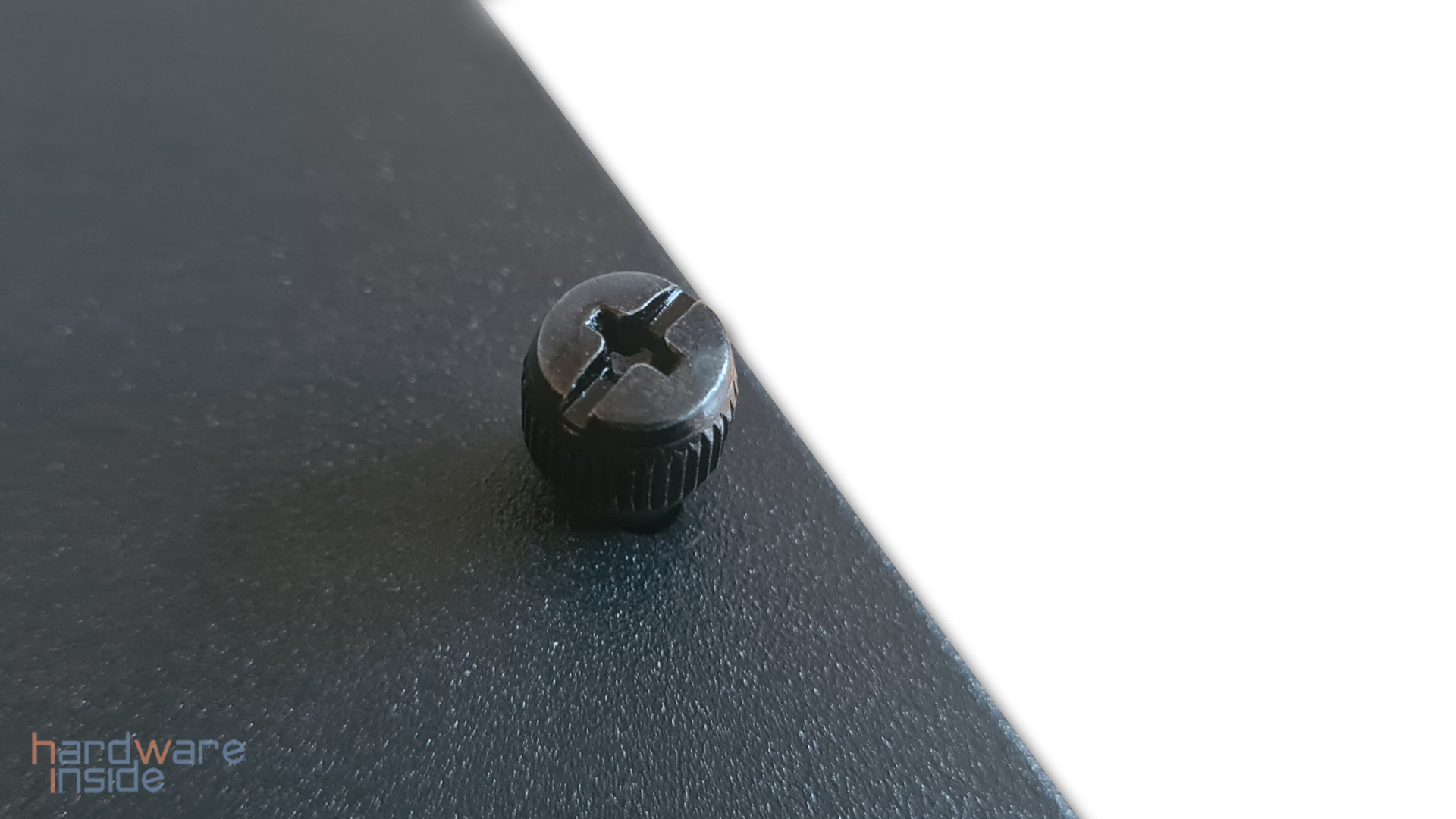 thermaltake p3 tg pro_21.jpg