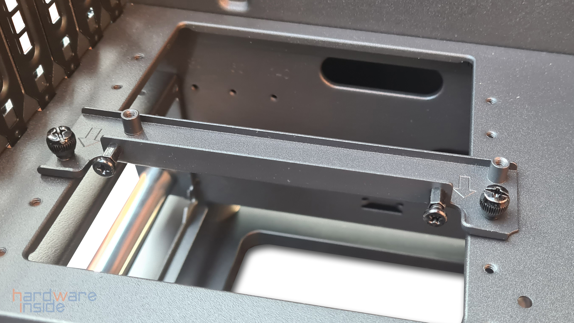 thermaltake p3 tg pro_29.jpg