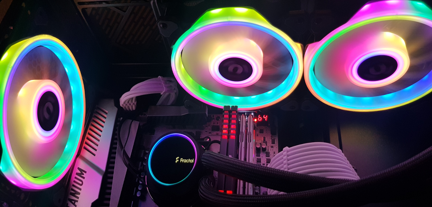 Thermaltake Riing Quad 14 RGB Radiator Fan TT Premium Edition Fan 3er Pack - 0.jpg
