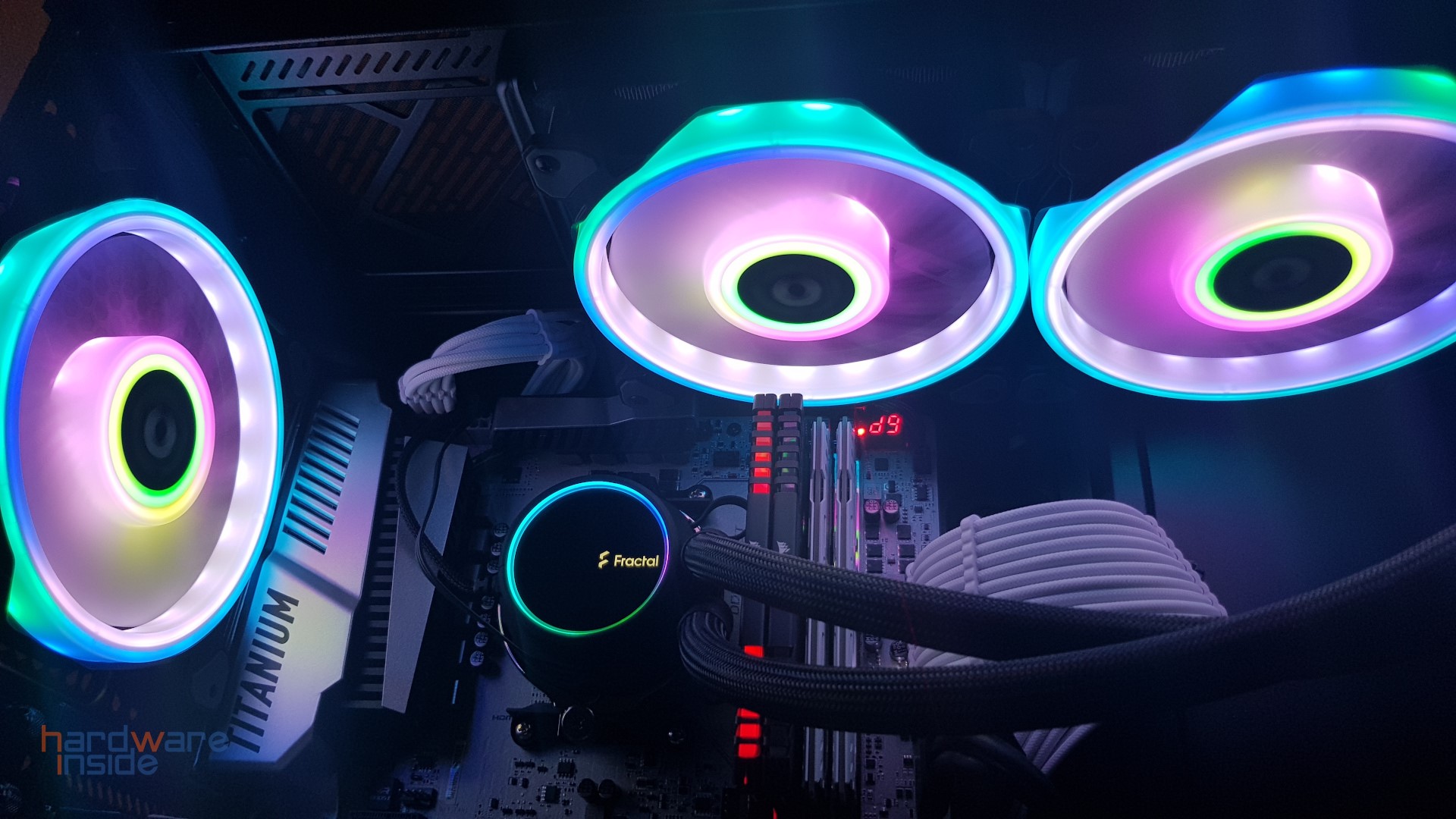 Thermaltake Riing Quad 14 RGB Radiator Fan TT Premium Edition Fan 3er Pack - 29.jpg