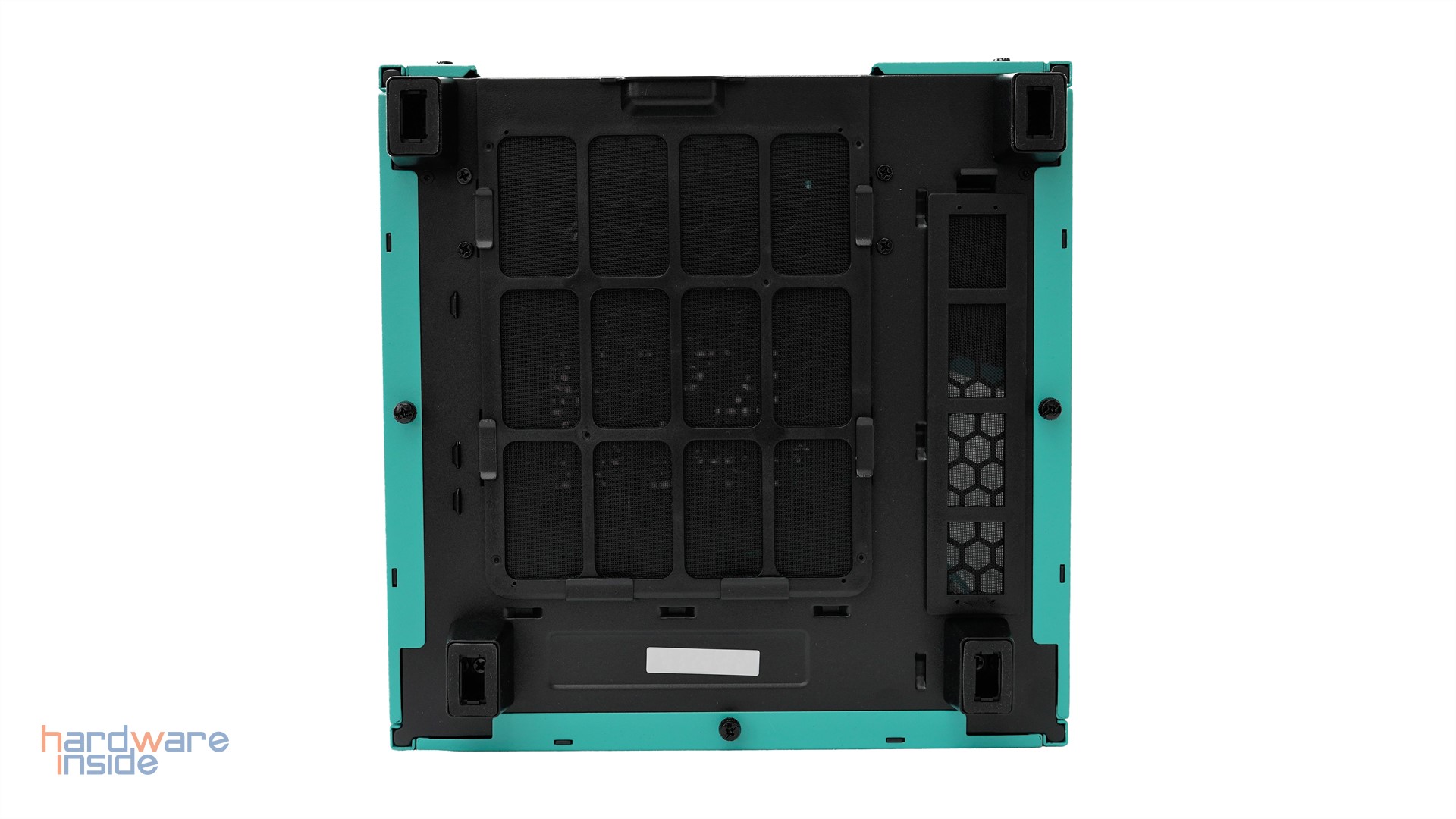 thermaltake-the-tower-100-turquoise-mini-boden.JPG