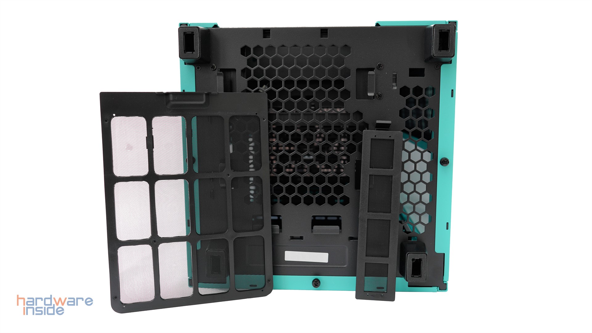 thermaltake-the-tower-100-turquoise-mini-filter-2.JPG