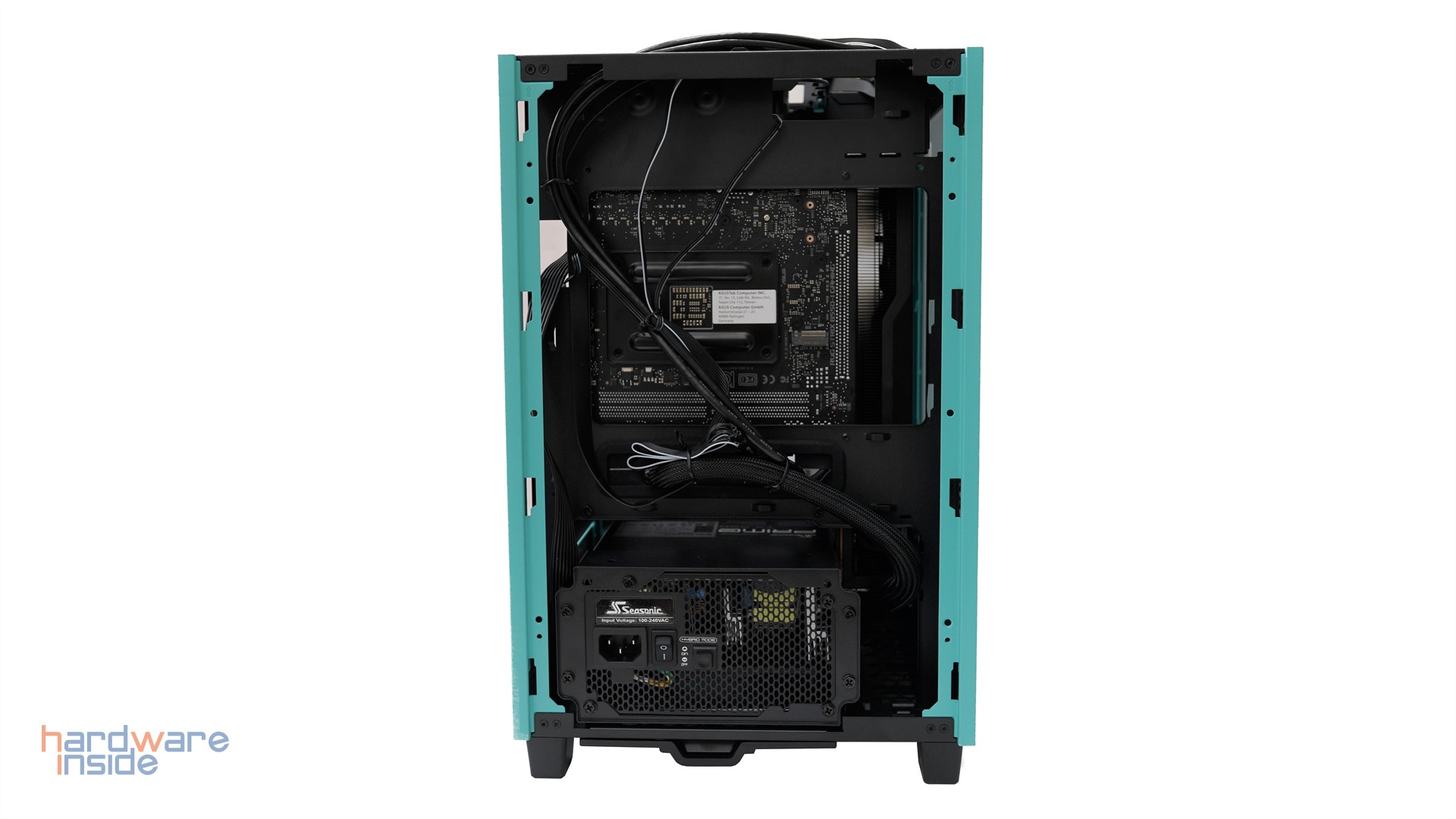 thermaltake-the-tower-100-turquoise-mini-gebaut-hinten.JPG