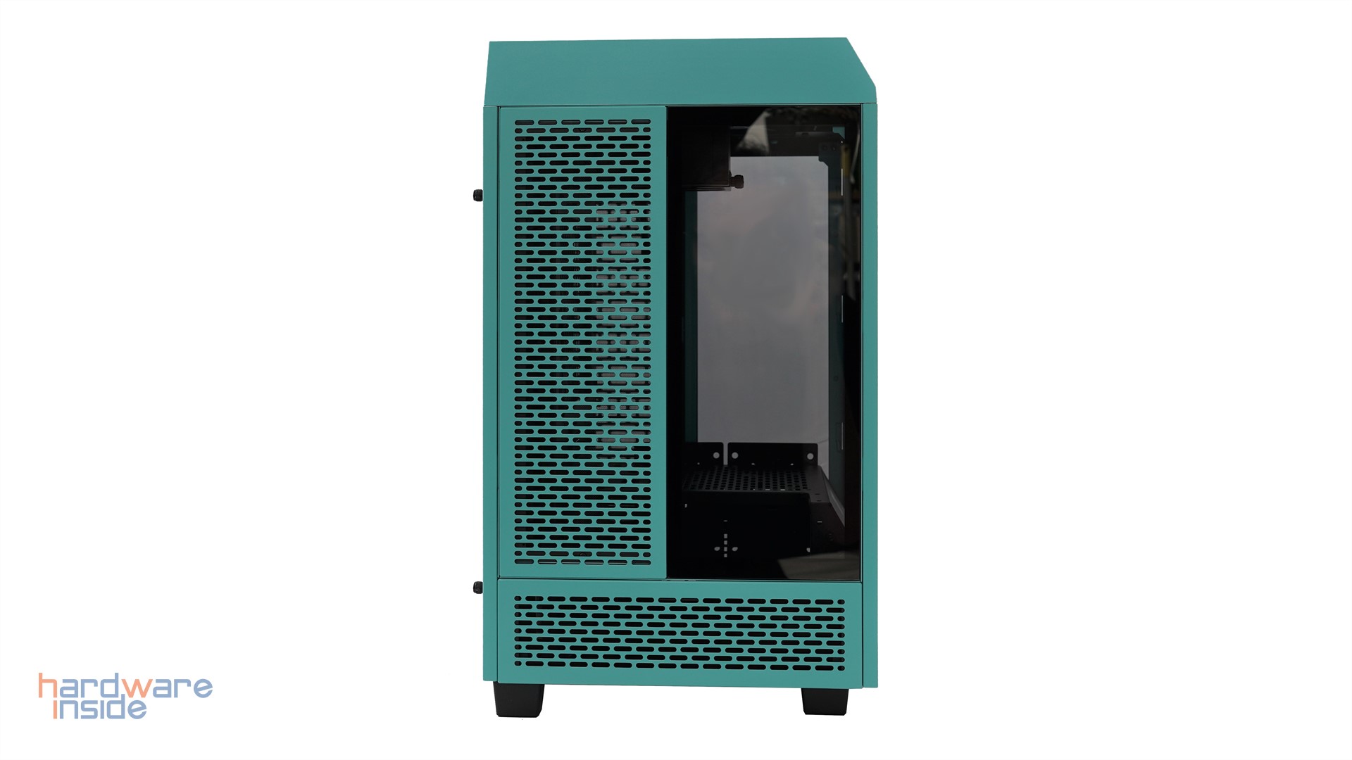 thermaltake-the-tower-100-turquoise-mini-links.JPG