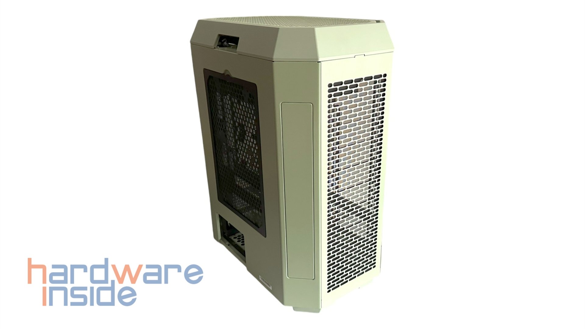 Thermaltake - The Tower 600 - 25.jpg