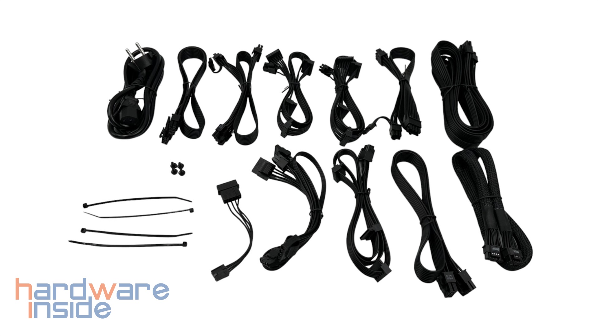 Thermaltake TOUGHPOWER GF3 - 1000W - 5.jpg