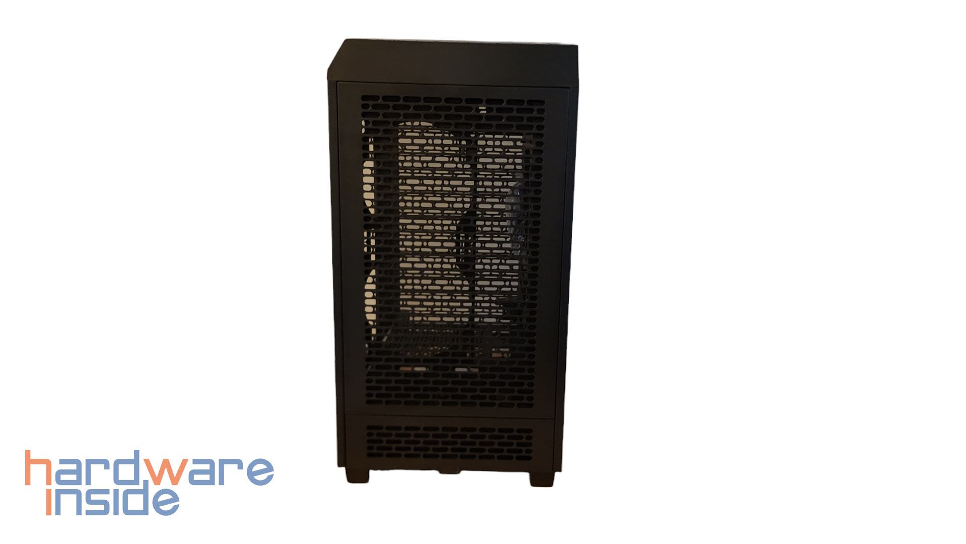 thermaltake-tower-200-details (5).jpg